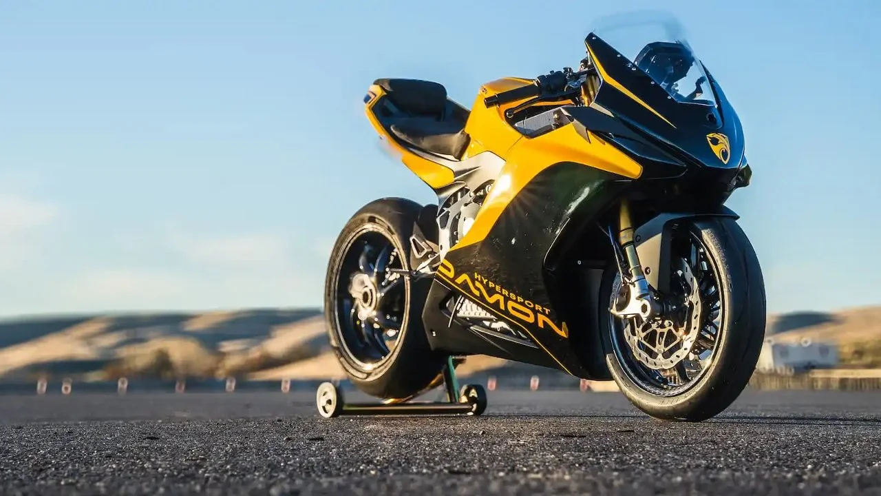 Damon Motorcycles sigue la caza de los 200 mph, pero ahora en Nasdaq